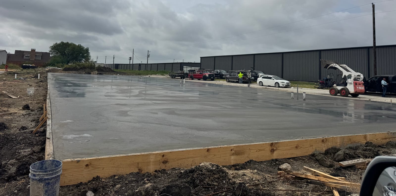 Large commercial concrete foundation poured by Big Dawgz Construction